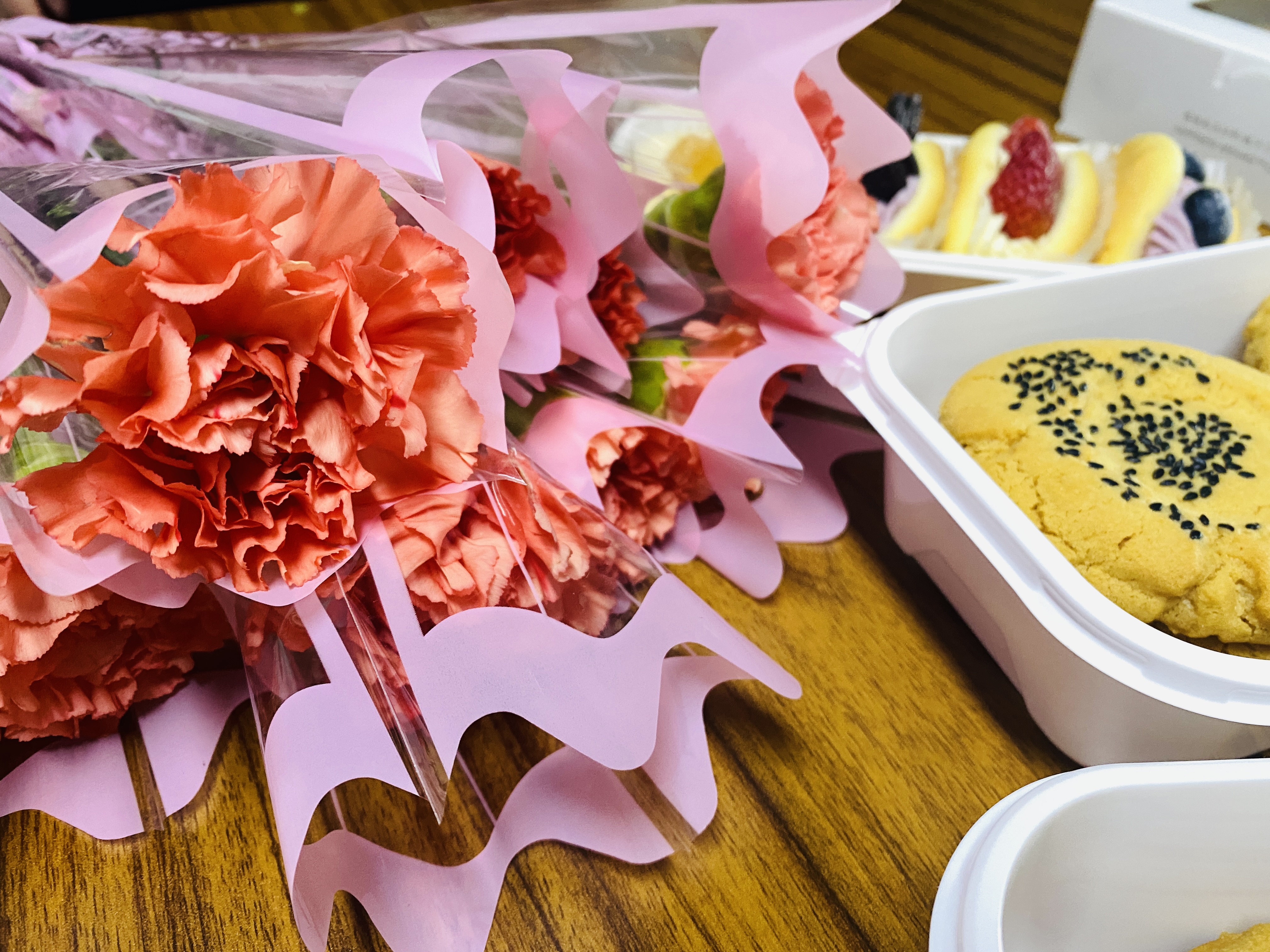 吉瑞祥激光祝所有女神們節(jié)日快樂！